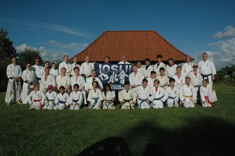 Deltagere fra Viborg Karate Skole ved sommerlejren på Livø d. 1. – 5. juli 2016